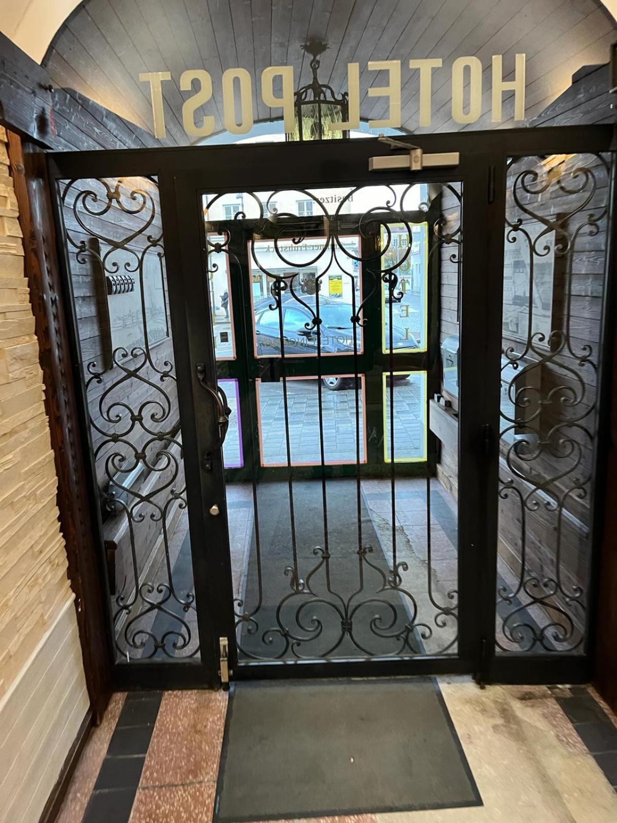 City Hotel Post 20 因河畔布劳瑙 外观 照片